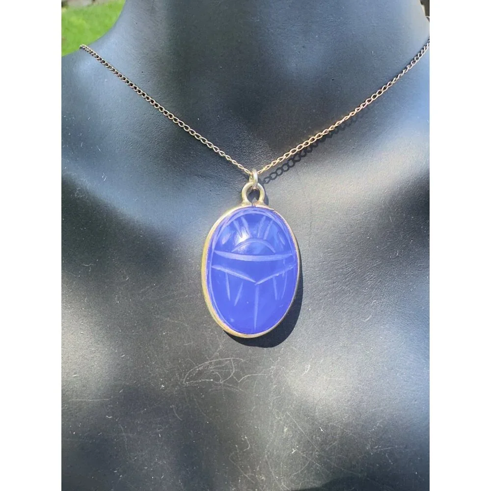 Lapis Lazuli Blue Scarab Vintage 1950s Gold Pendant & Necklace By WE Richards - Picture 3 of 13